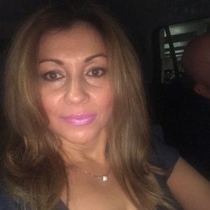 Meet your Posher, Nelida